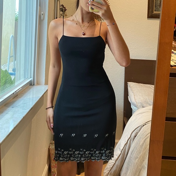 Little Black 90’s dress - Picture 1 of 4